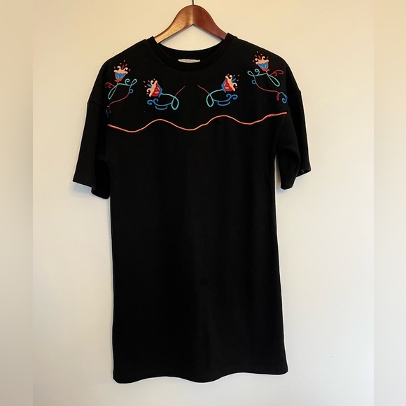 Zara autumn winter collection 17-18 Black embroidered dress size small - Picture 3 of 5